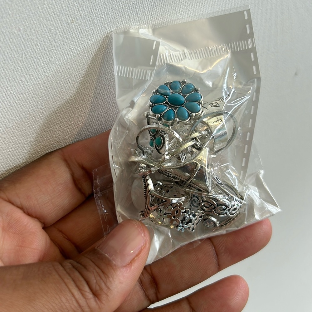 Bundle of 13 Fashion Rings - Picture 2 of 4